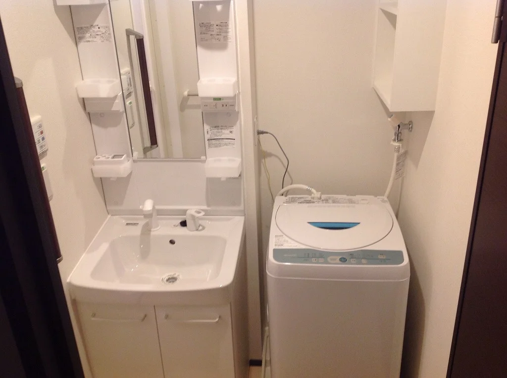 洗面所シャワーヘッド付