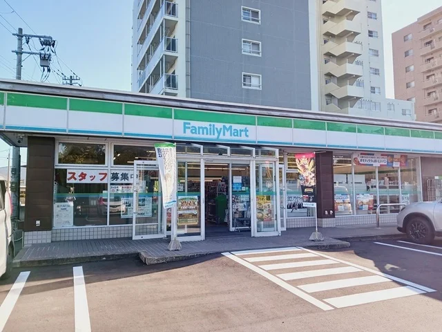 ファミリーマート城東中央３丁目まで400m