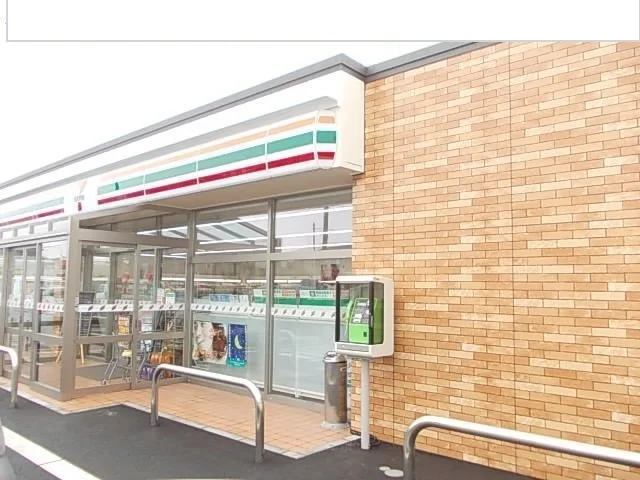 セブンイレブン八戸桔梗野店まで3800m