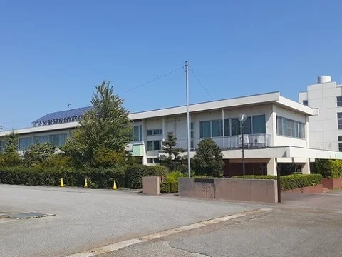 宮川小学校まで950m