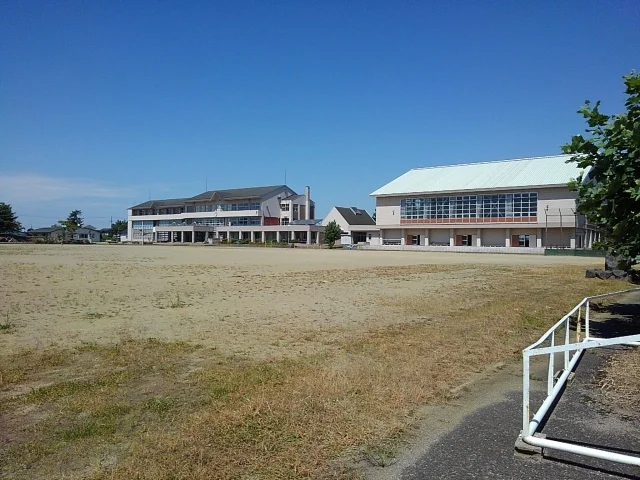 南平田小学校まで500m