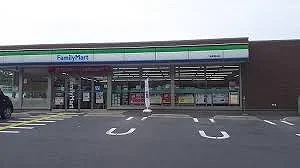ファミリーマート富田店まで1700m
