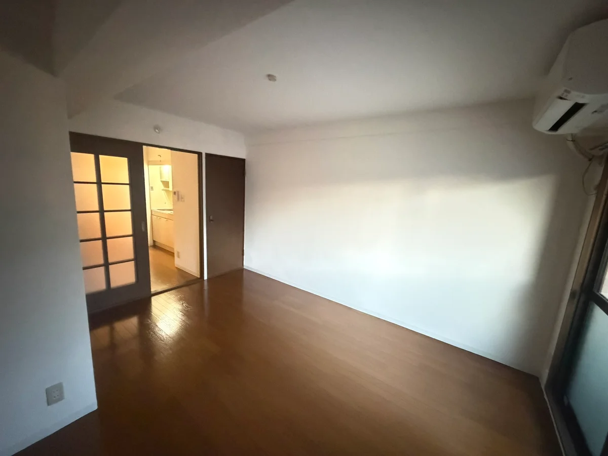 広お部屋も広々、日当たり良好です。