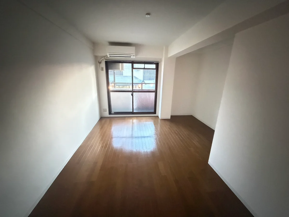 ※写真は家具家電設置前のお部屋の状態ですが入居までに設置されます。