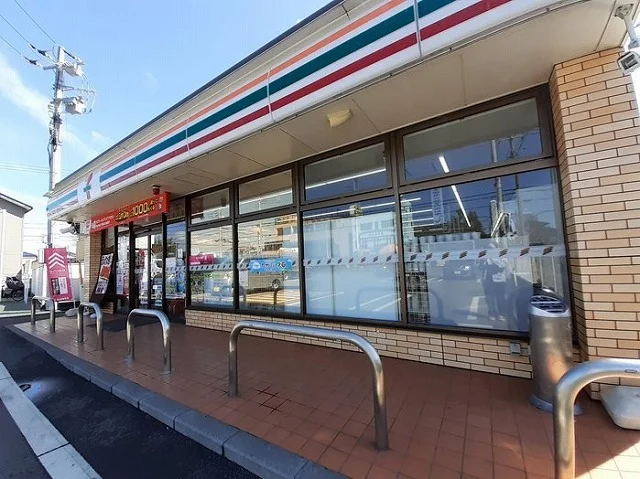 セブンイレブンまで130m