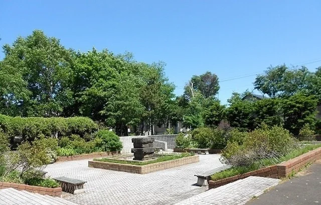 新琴似グリーン公園まで700m