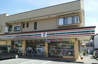 セブン-イレブン 長泉下長窪店まで800m