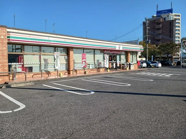 セブンイレブン大村協和町店まで196m