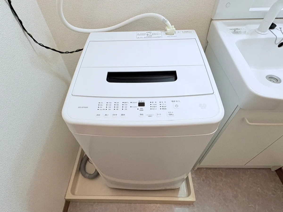 洗濯機は室内に設置しております♪入居後すぐにご利用が可能です(^^♪タオル1式分もご用意しております☆彡