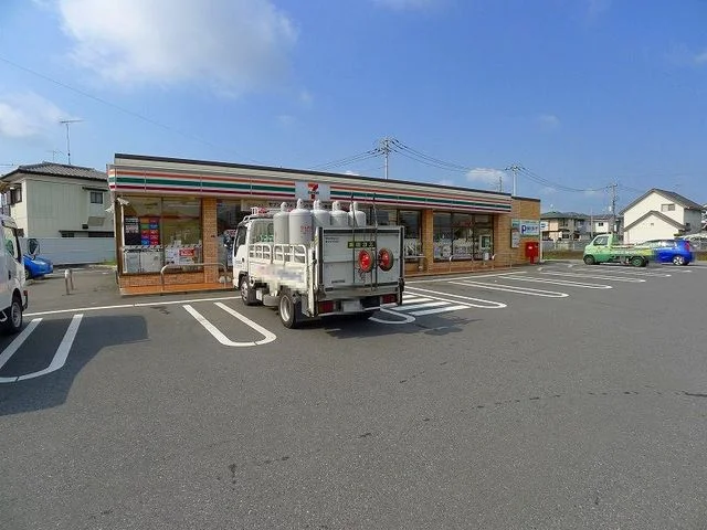 セブンイレブンまで1000m