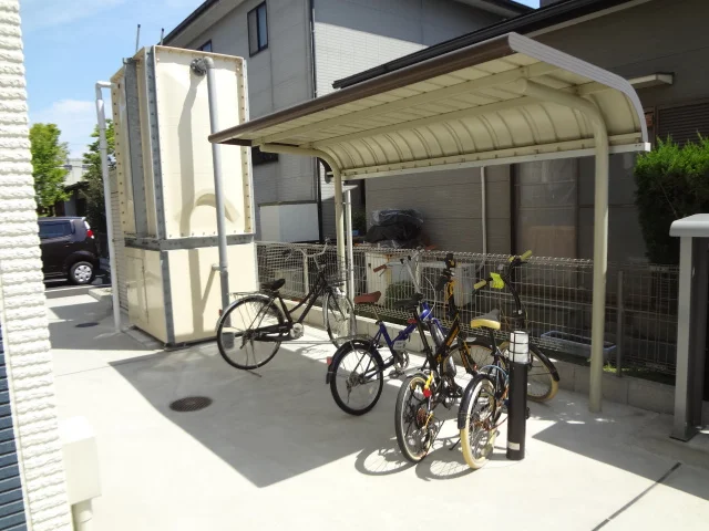 屋根付き駐輪場