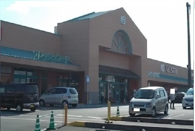 フジグラン十川店さんまで1700m