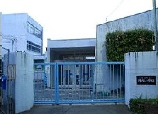 河内小学校まで500m