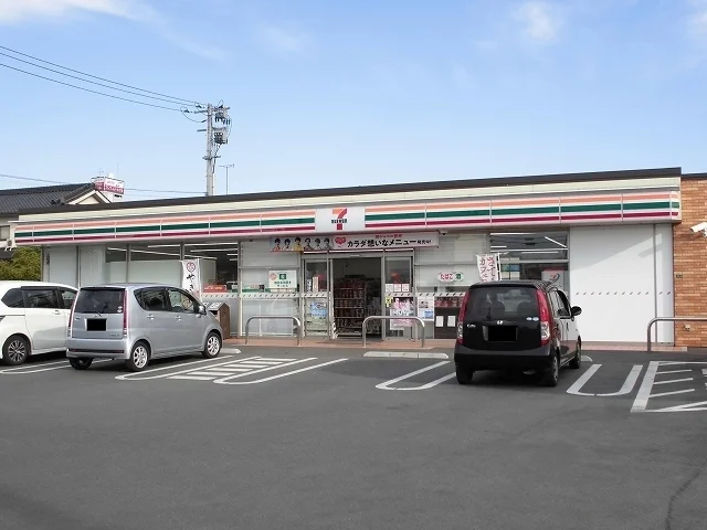セブンイレブン引野５丁目店まで700m