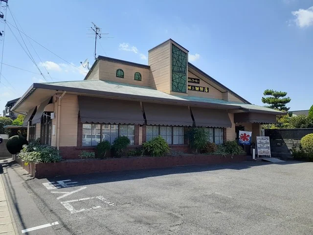 ボン喫茶店まで200m