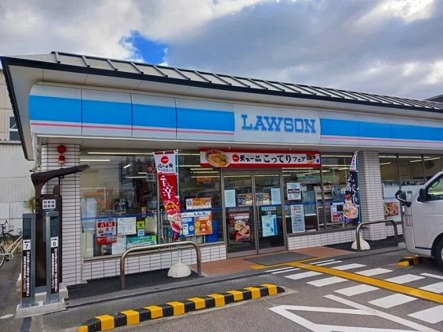 ローソン 上鳥羽大宮通り店まで120m