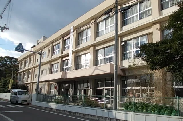 有功小学校様まで280m