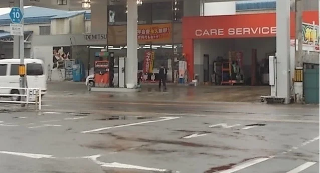 ＩＤＥＭＩＴＳＵさんまで1400m