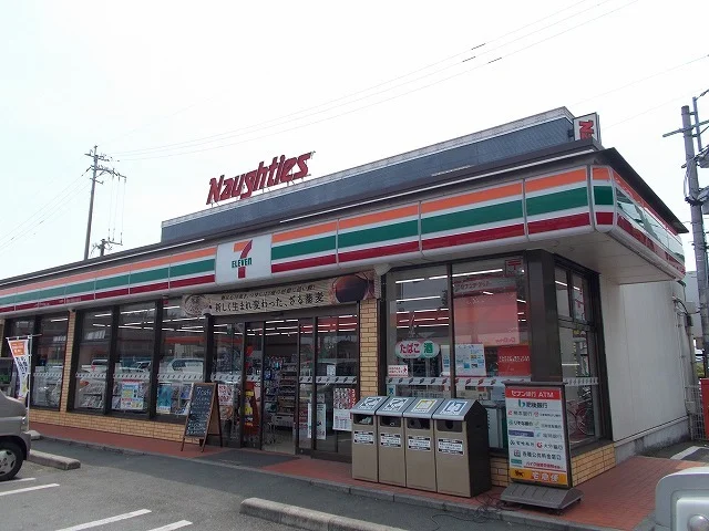 セブンイレブン竜田口店まで590m