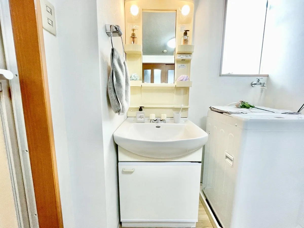 ※撮影用の観察植物・食器調理器具・雑貨類等はございません。※写真は現況優先