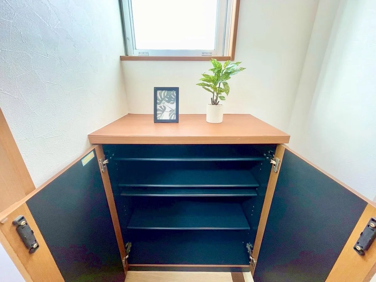 ※撮影用の観察植物・食器調理器具・雑貨類等はございません。※写真は現況優先