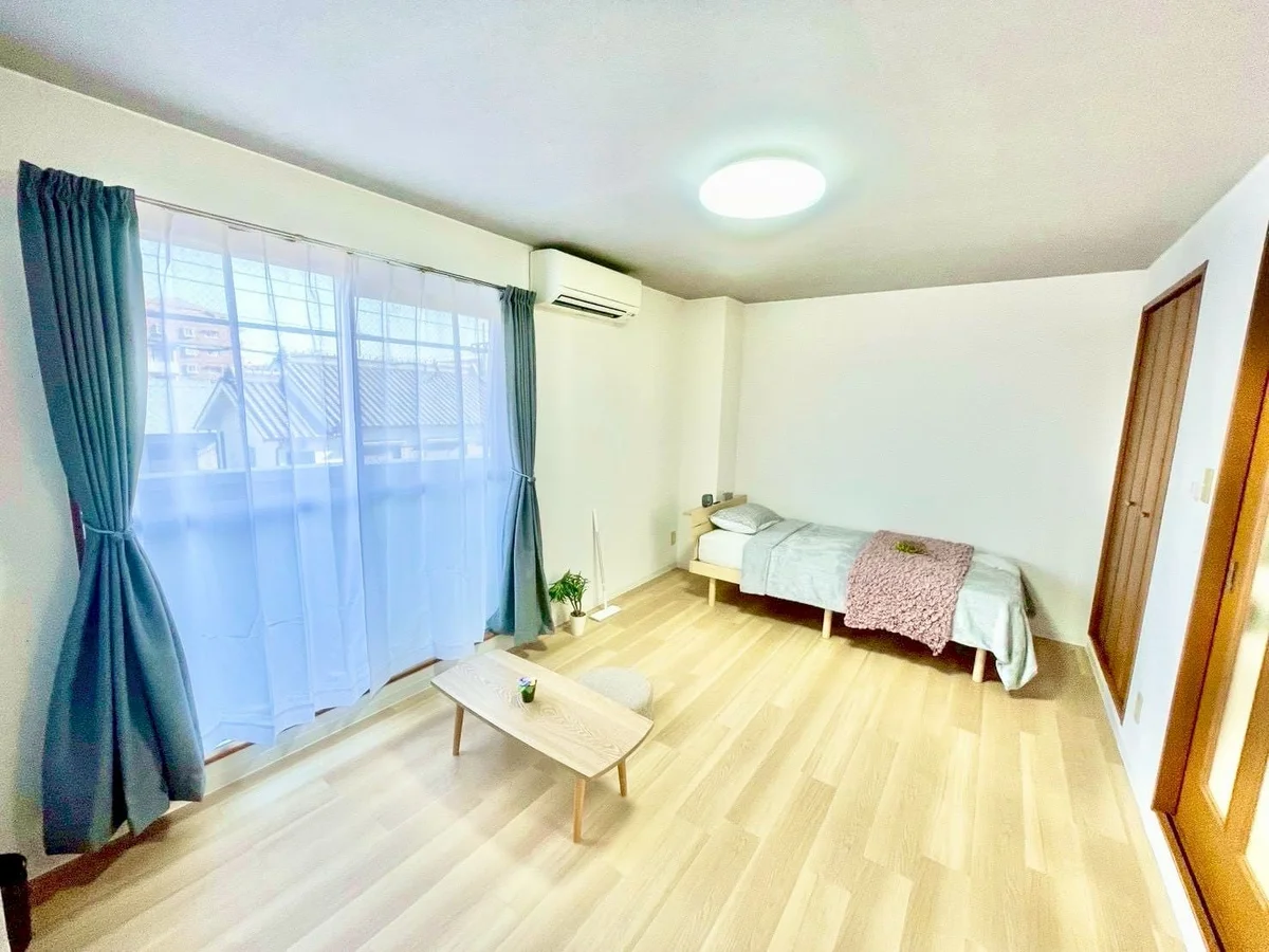 ※撮影用の観察植物・食器調理器具・雑貨類等はございません。※写真は現況優先