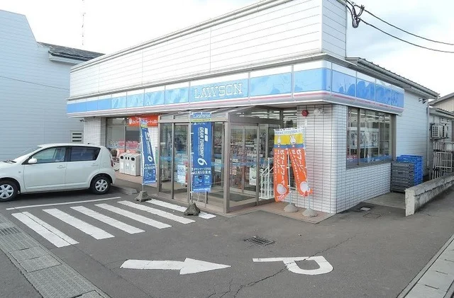 ローソン白銀５丁目店まで550m