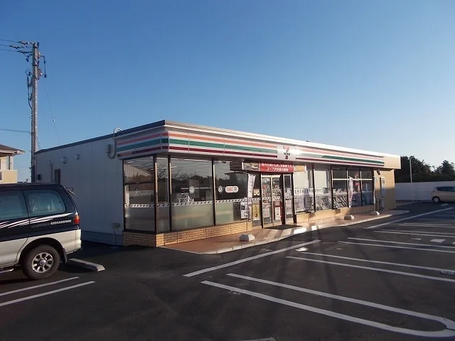 セブンイレブン 下平川店まで1800m