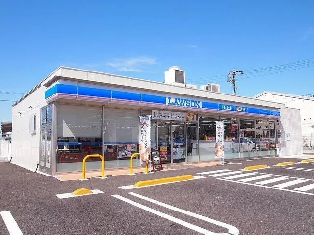 ローソン　元町３丁目店まで400m