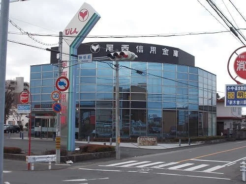 尾西信用金庫木曽川東支店まで1000m