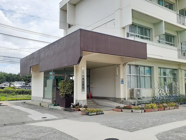 日出町立川崎小学校まで800m