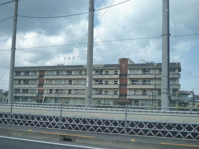 神戸小学校様まで700m