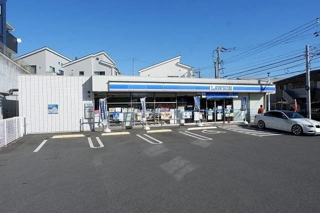 ローソン所沢小手指元町店まで550m