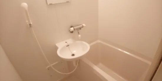 設備・使用は号室により異なる為、現況を優先致します。