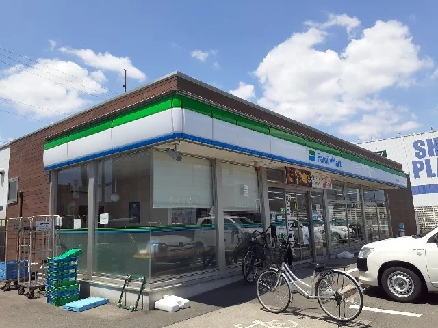 ファミリーマート袋井泉町店まで280m