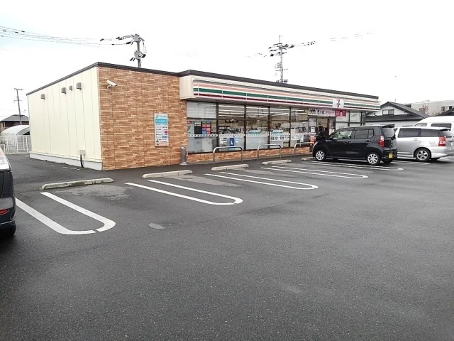 セブンイレブン筑後野町店まで610m