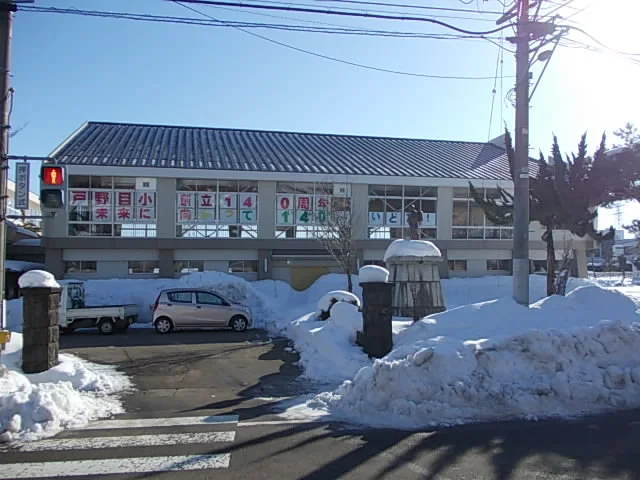 戸野目小学校まで850m