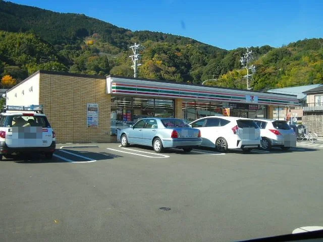 セブンイレブン静岡向敷地店まで250m