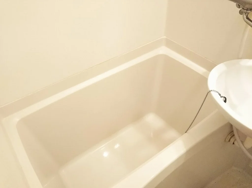 バス・トイレ別です。同タイプの写真です。