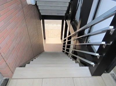 階段上からのアングルです