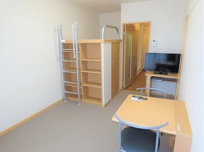 ハイベッドタイプのお部屋です