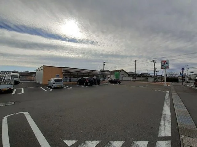 セブンイレブン香美八王子宮前店まで900m