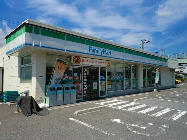 ファミリーマート福川南町店まで1600m