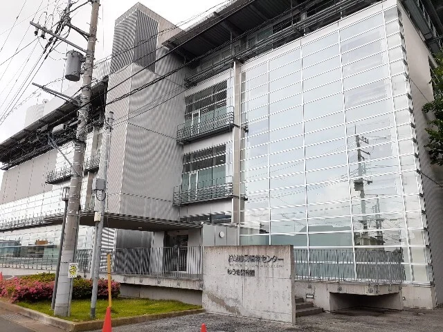 ゆうき図書館まで250m