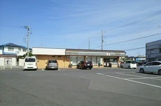 セブンイレブンまで450m