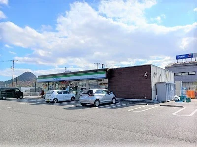 ファミリマート国分店 さんまで400m