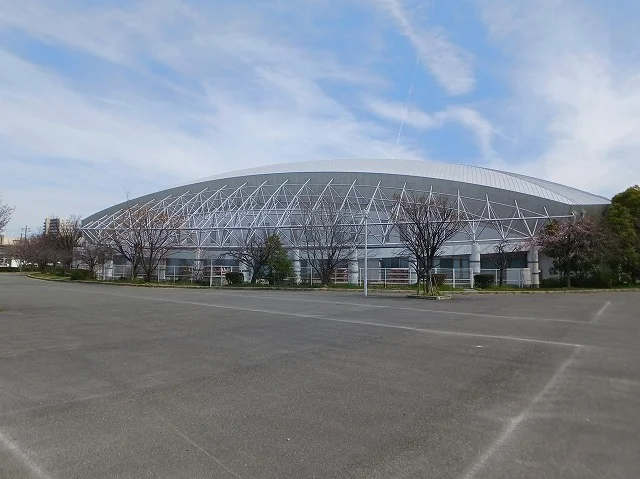 市立総合体育館東大阪アリーナまで400m