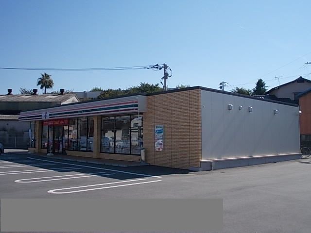 セブンイレブン二軒茶屋店まで523m