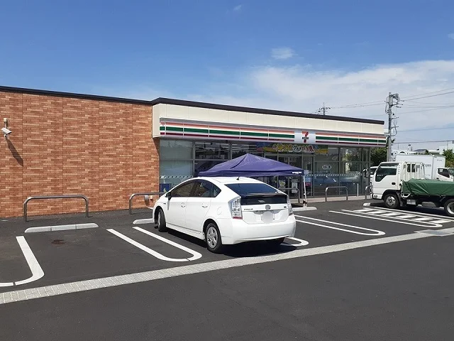 セブンイレブンニュータウン西店まで510m