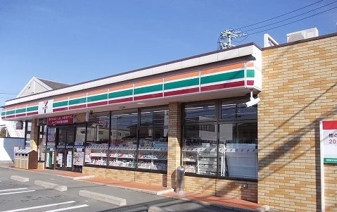 セブンイレブンまで600m